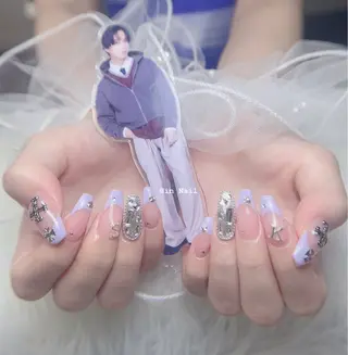ネイル Hin Nailsのネイルデザイン