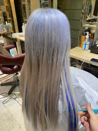 ロング カラー 佐伯 りょうのヘアスタイル