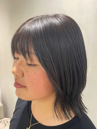 ミディアム 髙橋 真香のヘアスタイル