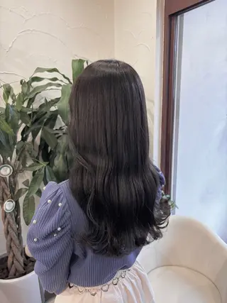 ロング カラー ヘアメイク アン/ ブリーチカラーのヘアスタイル