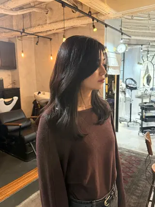 セミロング カラー 【銀座】艶髪/上品な カラー特化/涼/駅近のヘアスタイル