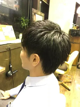 メンズ 🌱透明感カラー☘️ TOYO🌱のヘアスタイル