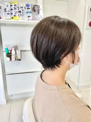 ショート ✂ 持田 真菜のヘアスタイル
