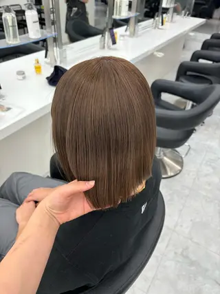 ミディアム カラー ブリーチ/ハイトーン /レイヤーのヘアスタイル
