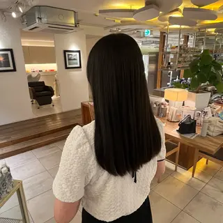 ロング カラー 顔周りカット/ 透明感カラー/ユナのヘアスタイル