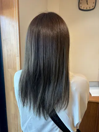 セミロング Time is mummyのヘアスタイル