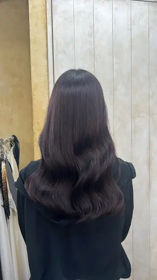 ロング ともざねゆか UniQ/岡山駅のヘアスタイル