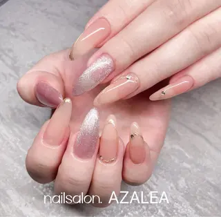 ネイル R inのネイルデザイン