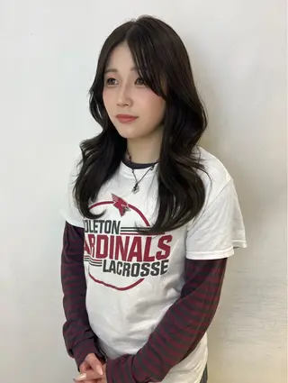セミロング カラー 'AXIS 栄 Konomiのヘアスタイル