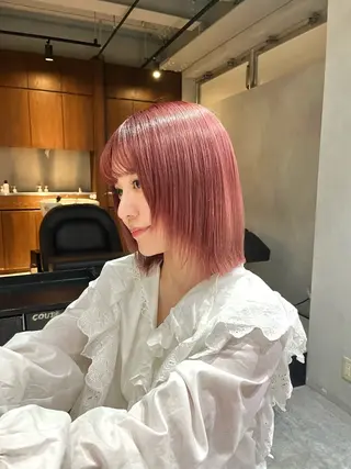ミディアム 渡邊 百咲のヘアスタイル