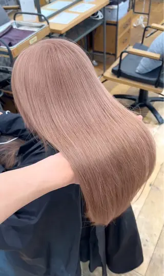 ロング カラー 抜きっぱなしブロンド /ハイトーン/カナタのヘアスタイル