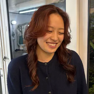 セミロング Kazuna/原宿 /レイヤーカットのヘアスタイル