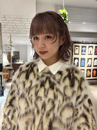 ミディアム Yui⭐️ 透け感カラーのヘアスタイル