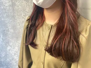 ロング カラー 詩乃🎀ピンク 暖色系🫧レイヤーのヘアスタイル