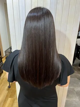 ロング 安島(あじま) 慎(まこと)のヘアスタイル