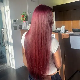 ロング OTOHA OLUOLUのヘアスタイル