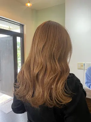 ロング 三國 栞音のヘアスタイル