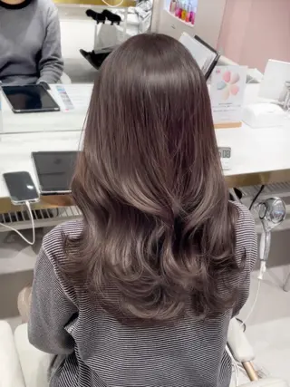 ロング カラー ヘアアレンジ 🤎小顔レイヤー /ベージュ🤎友香のヘアスタイル