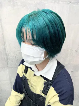ショート カラー LUXBE LUCE ひなののヘアスタイル