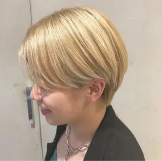 ショート 荒木 依莉亜のヘアスタイル