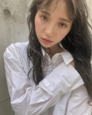 ロング カラー ヘアアレンジ 早瀬裕之 パーマのヘアスタイル
