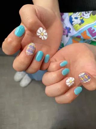 カラー ヘアアレンジ メンズ キッズ ネイル マツエク・マツパ 福田 加奈のネイルデザイン