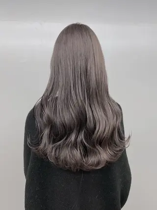 ロング グレージュ 透明感 ブリーチなし田島晃汰のヘアスタイル