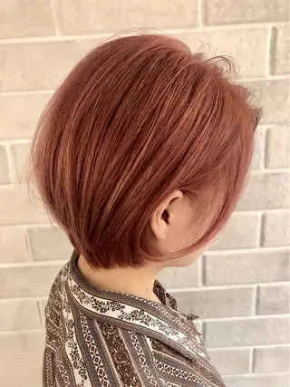 ショート 艶髪カラー&ウルフ フルカワ ヒロズミのヘアスタイル