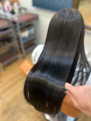 ロング ⚪️髪質改善 縮毛 店長 コウ⚪️のヘアスタイル