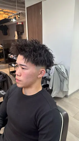 パーマ メンズ 律喜/パーマ /メンズ/フェードのヘアスタイル