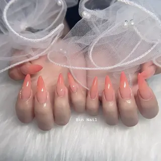 ネイル Hin Nailsのネイルデザイン