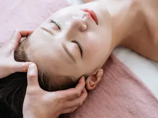 【肌質改善・リフトアップ専門店】セラピックエステ美極所属・羽賀 茉衣子のエステ・リラクイメージ