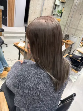 セミロング KAEDE🌺Wカ ラー/ホワイトカラーのヘアスタイル