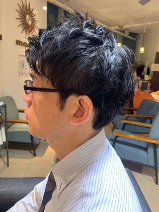 メンズ ハイトーンカラー🩵 耳ツボジュエリー👂のその他イメージ