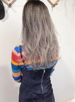 ロング カラー VIRETTA 【ヴィレッタ】のヘアスタイル