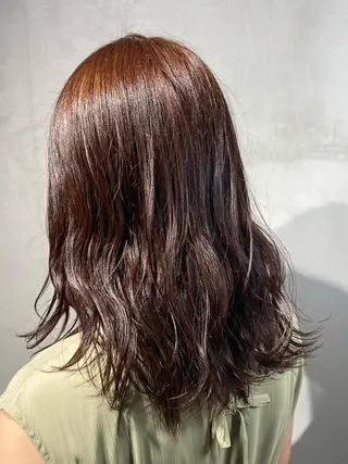 セミロング 寄主 洸雅のヘアスタイル