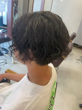 メンズ 目見田 茜のヘアスタイル