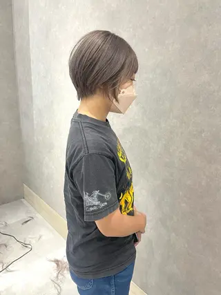 ショート カラー 一ノ瀬 暁のヘアスタイル