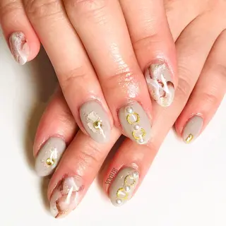 ネイル VOGUE ×SWANのネイルデザイン