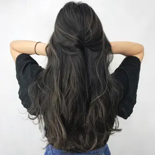 ロング カラー LUSTRE クロサワのヘアスタイル