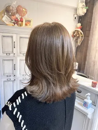 ミディアム カラー 髪質改善で 憧れの潤艶美髪にのヘアスタイル