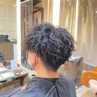 パーマ メンズ スパイラル波巻き パーマ井本汰壱のヘアスタイル