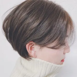 ショート カラー mayu🤍 透明感カラーのヘアスタイル