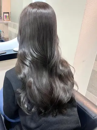 ロング MILIA 古石　和奈のヘアスタイル