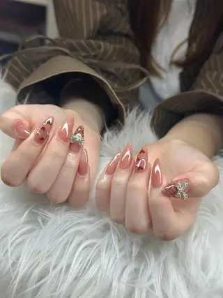 ネイル ANNA NAIL SALON所属・MEO MEO NAIL  守山のネイルデザイン