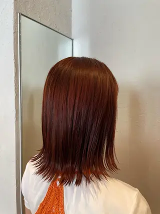 ミディアム カラー 脇野 茉優のヘアスタイル