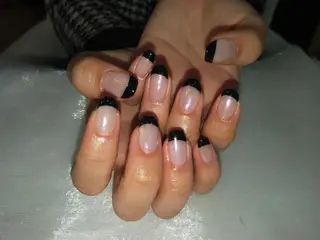 ネイル はばすみれ🎀ﾈｲﾙ 光ﾌｪｲｼｬﾙ ﾍｱのネイルデザイン