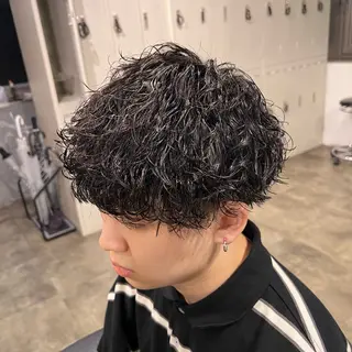 メンズ 🪽直毛男子の救世主 🪽フェザーパーマのヘアスタイル