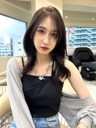 ロング カラー センターパート/ 暖色カラーayuのヘアスタイル