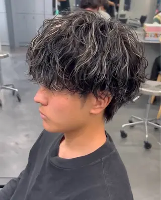 ショート パーマ 山崎 義弘のヘアスタイル